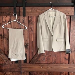 Banana Republic, women’s suit (light tan)